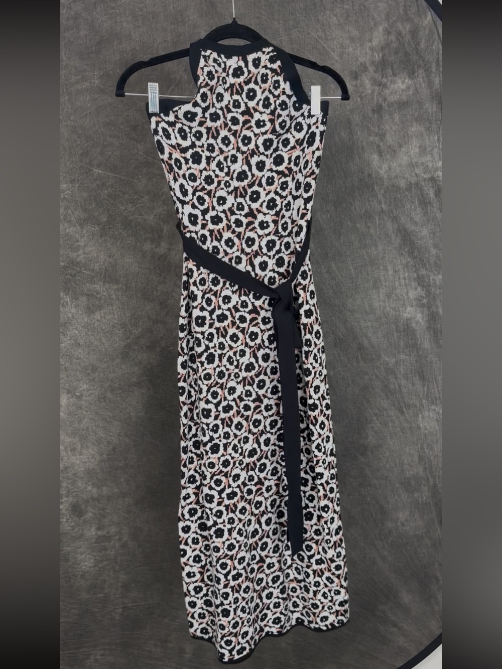 Diane Von Furstenberg Halter Midi Dress Black White Tan Floral Tie Waist S - Picture 3 of 7